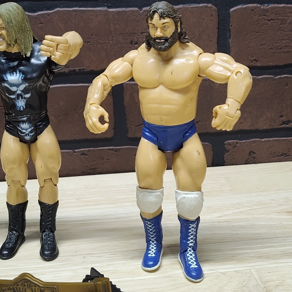 Lot of 2003 Jakks Pacific Wrestling figures and belts - Picture 12 of 14